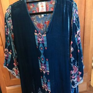 Turquoise rayon and silk M burnout velvet v-neck tunic